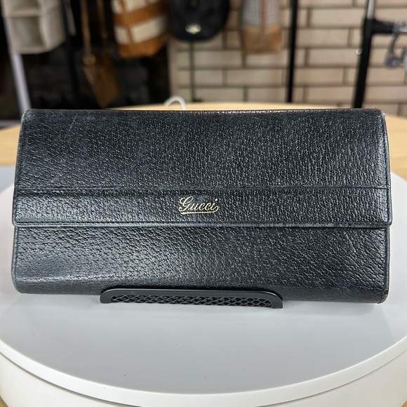 Gucci Handbags - 💥GUCCI WALLET💥